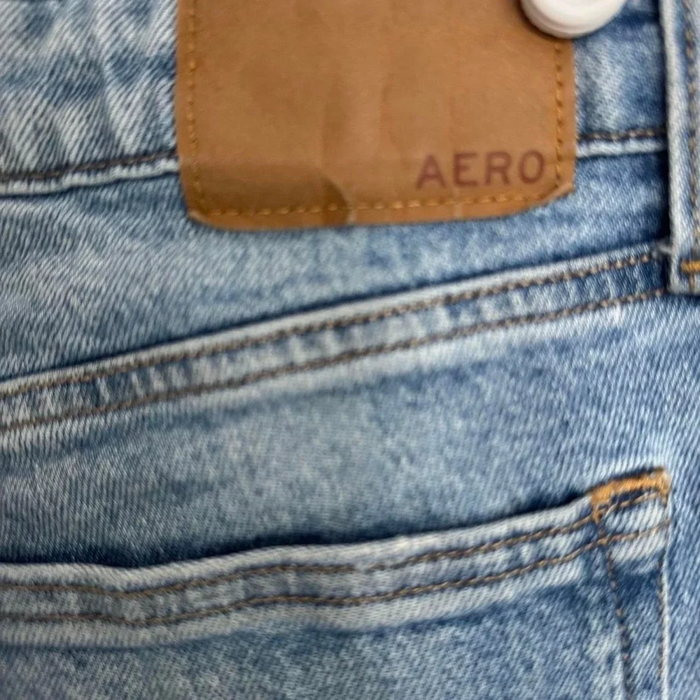 Aéropostale Light Wash Athletic Slim Jeans 👖